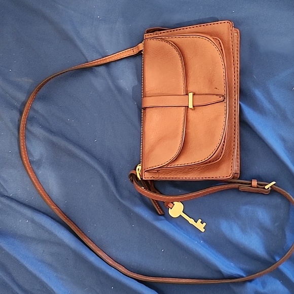 Fossil Shoulder Bag - Picture 1 of 9